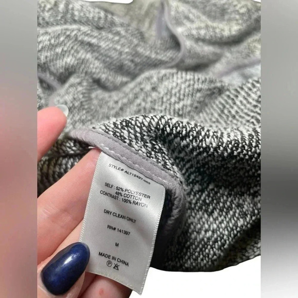 ASTR The Label Gray Open Front Cardigan Sweater Size M Longline Pocketed - Picture 5 of 7